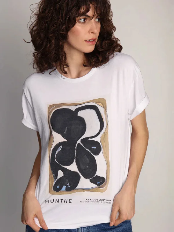 Munthe Laken T-Shirt White-- Asymmetrical Pockets Print