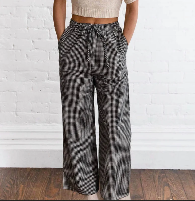Arlotte Pant In Black Trendy High-Waist Trousers