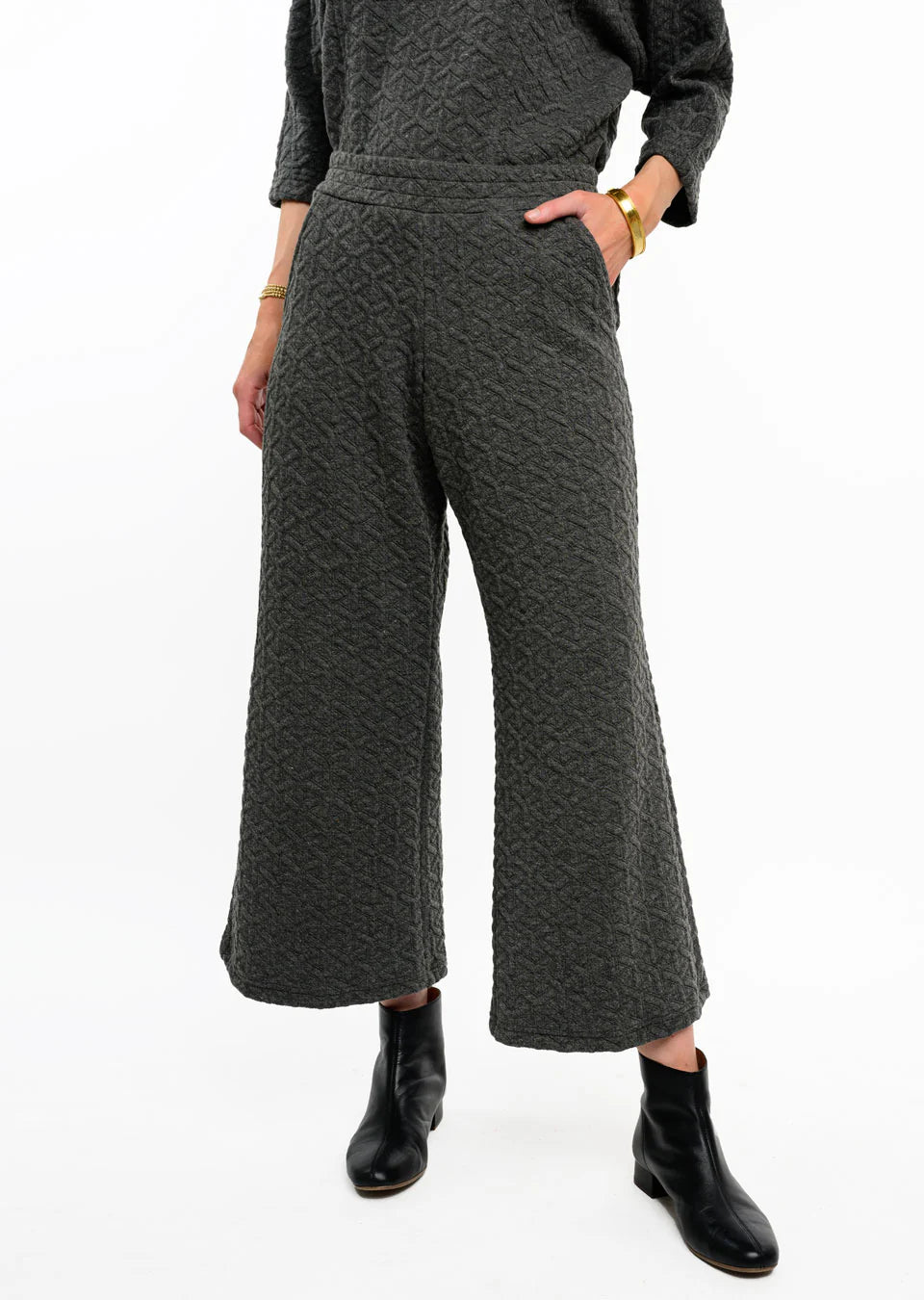 Ivy Jane Quilted Knit Pant-Charcoal Lightweight Linen Pants