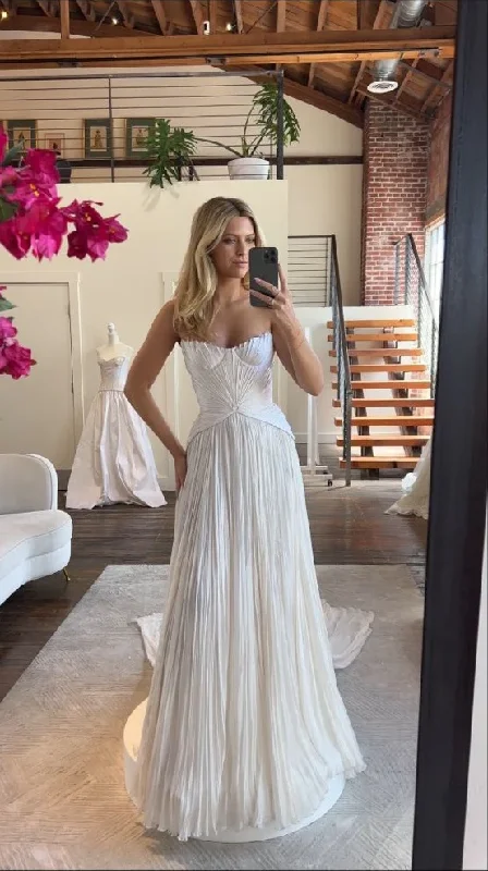 White Sweatheart A-Line Party Dress Light Wedding Dress, DP2705 Tunics Formal black